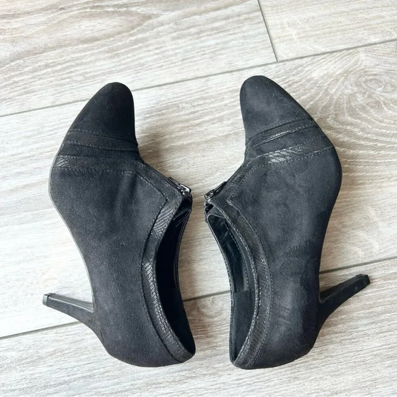 Naturalizer Timber Black Faux Suede Heeled Bootie Boots - Picture 9 of 14